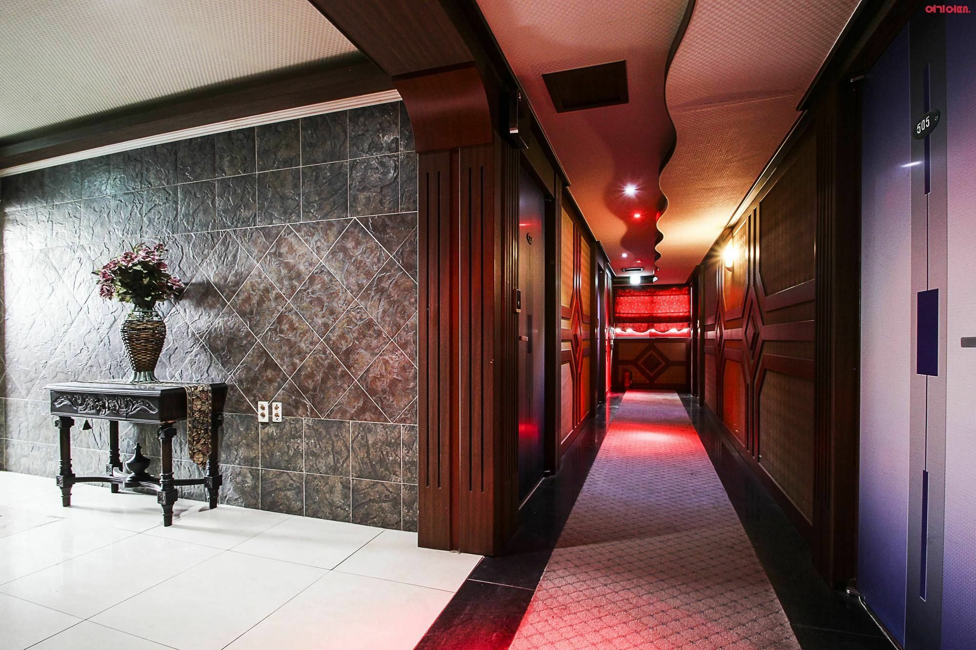 Plus Motel Busan Dış mekan fotoğraf